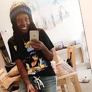 Meet your Posher, Warren